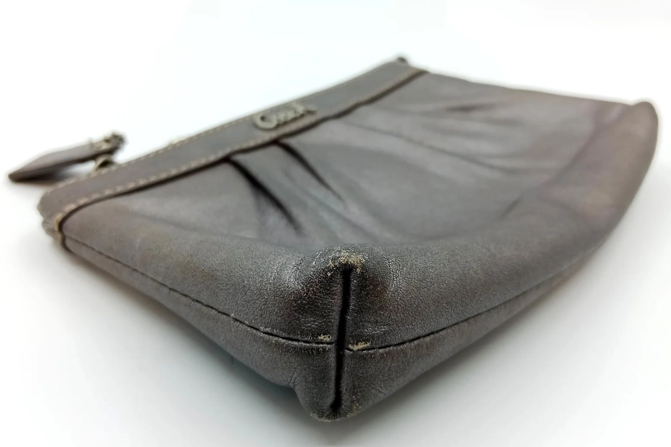 COACH WRISTLET GRAY LEATHER SLIVER HARDWARE