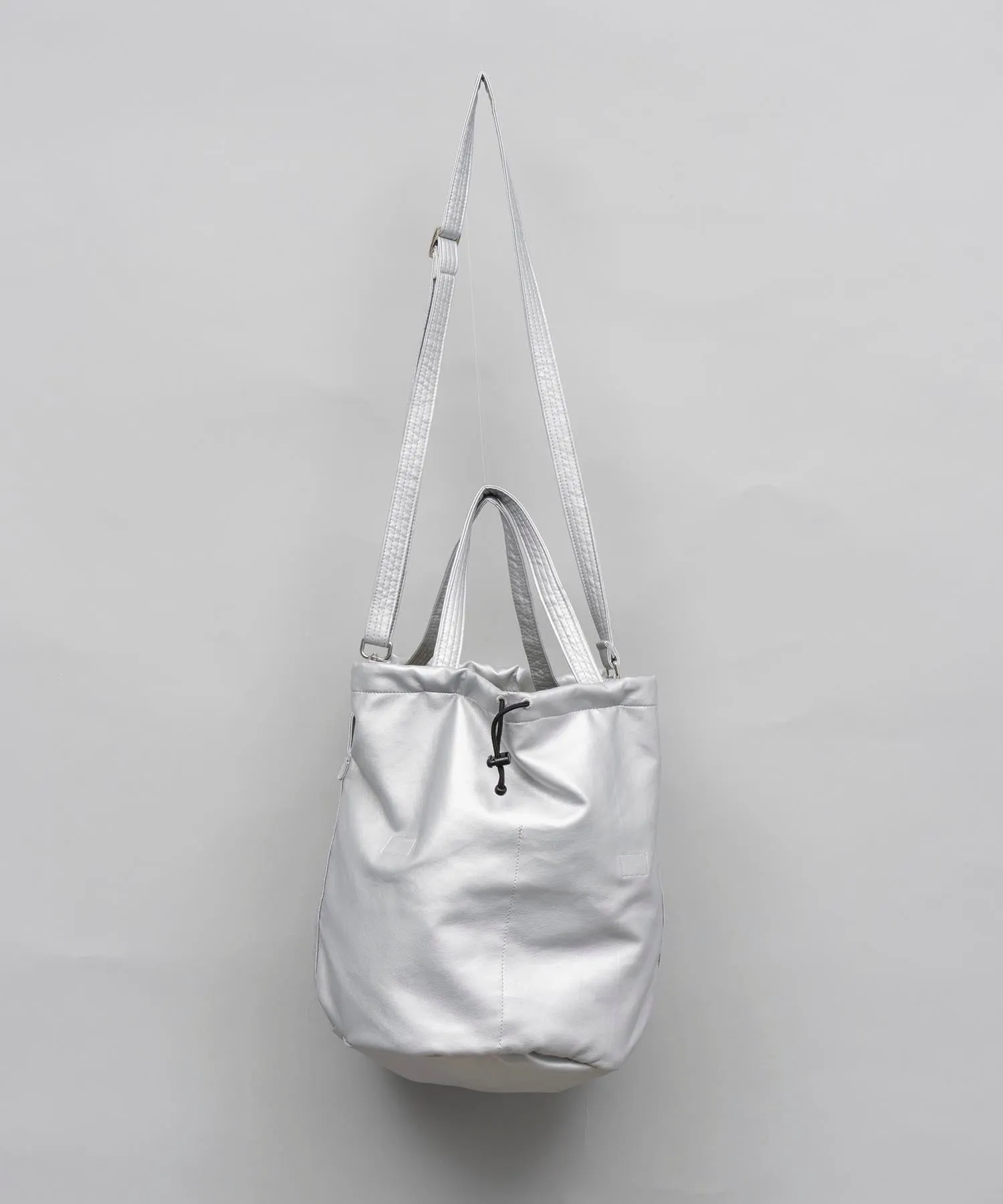 【EX】Vegan Leather Effect Shoulder Drawstring Bag