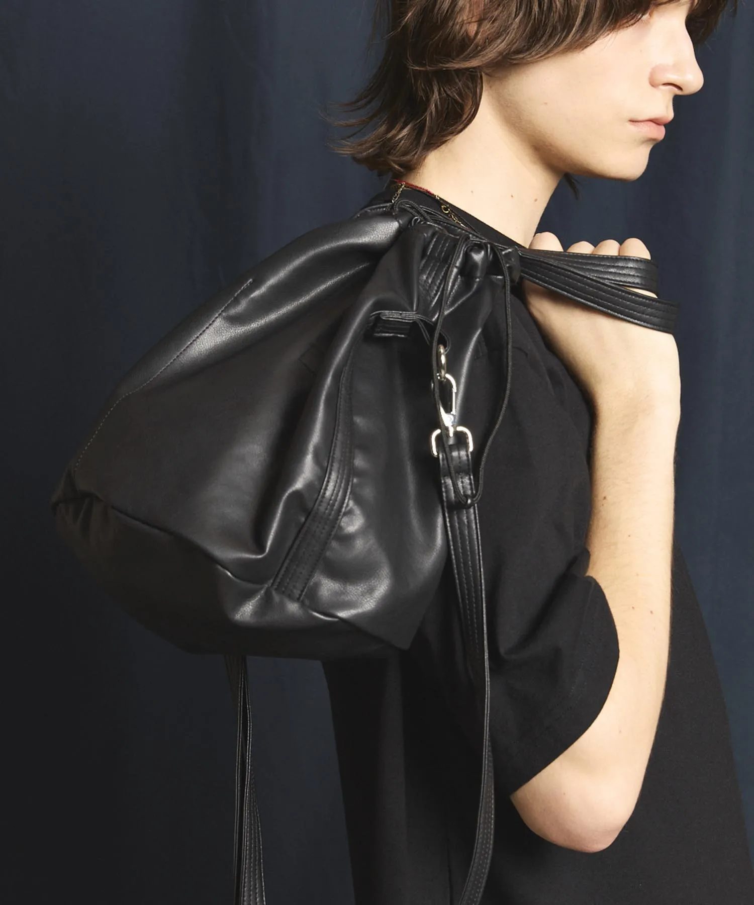 【EX】Vegan Leather Effect Shoulder Drawstring Bag